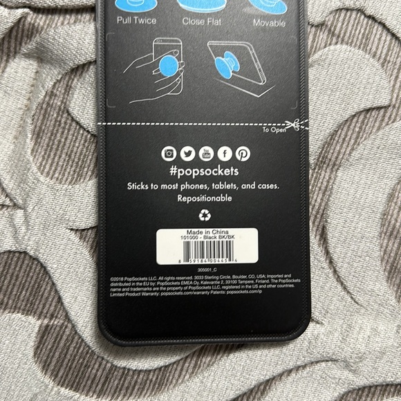 Black Popsocket - Picture 2 of 2